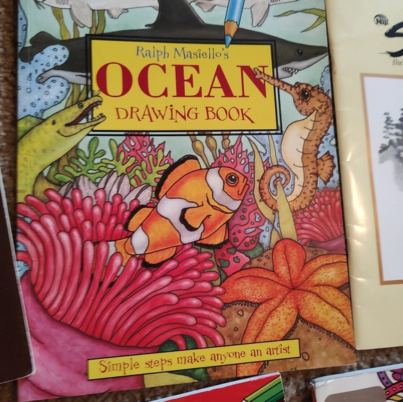 Drawing and Coloring Book Bundle 7 books - Picture 4 of 15